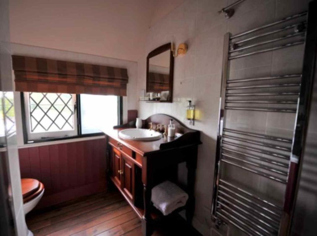 Kester House Hurst Green  Bilik gambar